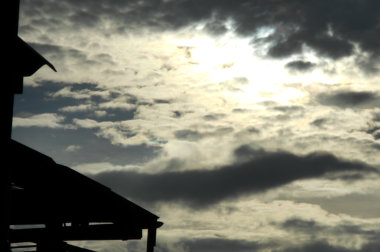 Abendstimmung mit Hausfassade